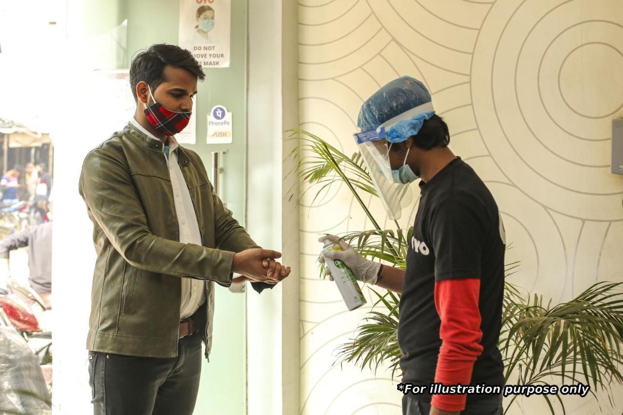 Oyo 78245 Collection O Hotel Crown Inn Navi Mumbai Buitenkant foto