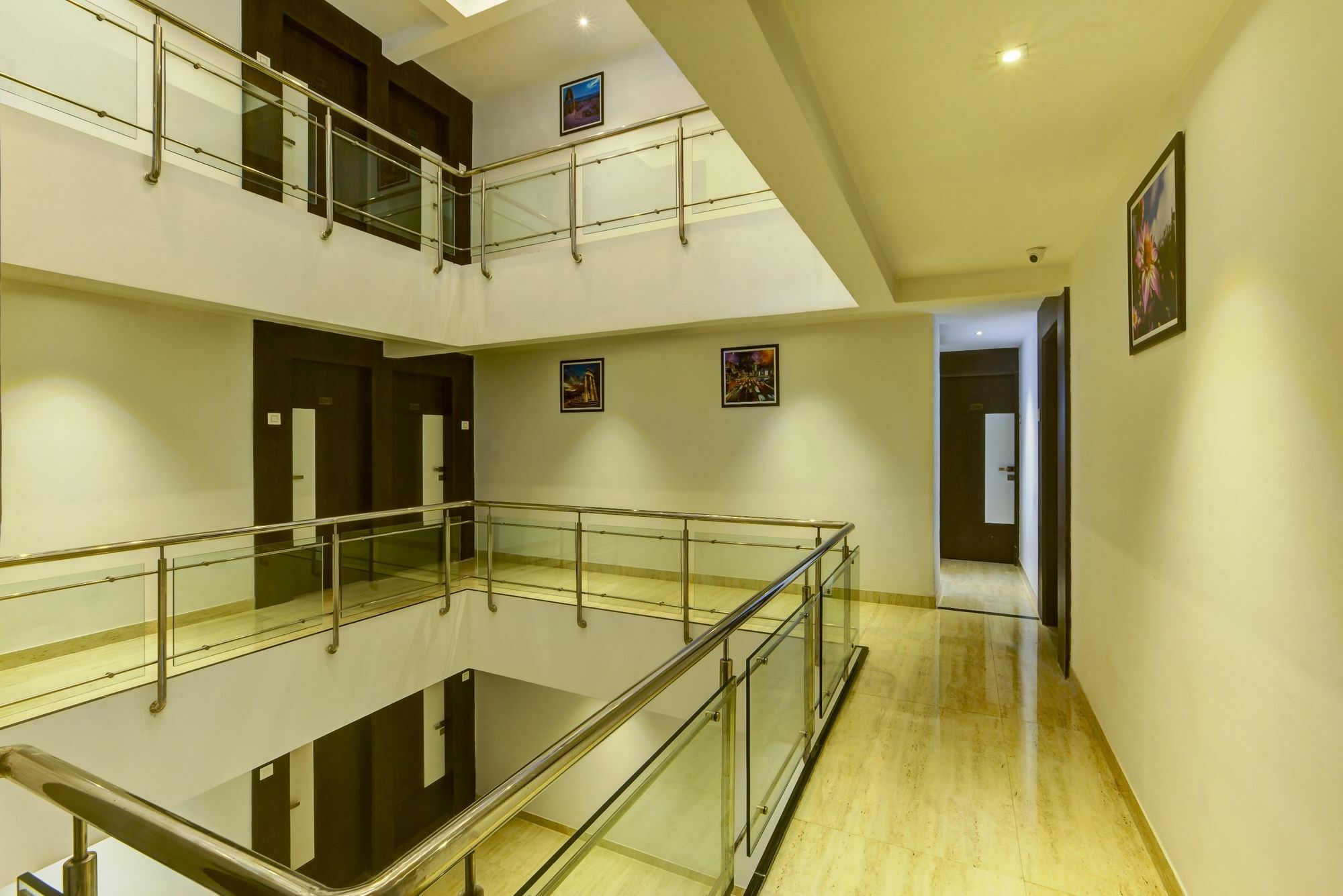 Oyo 78245 Collection O Hotel Crown Inn Navi Mumbai Buitenkant foto