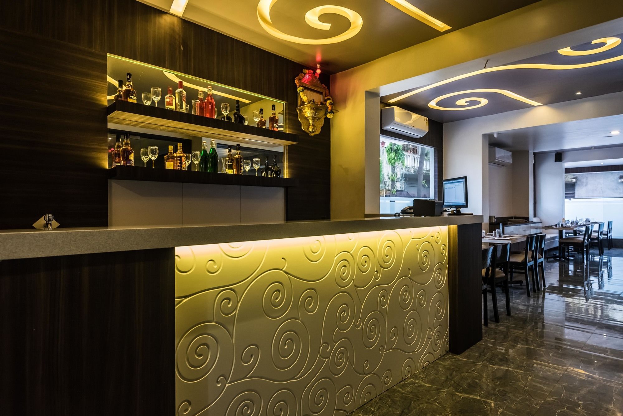 Oyo 78245 Collection O Hotel Crown Inn Navi Mumbai Buitenkant foto
